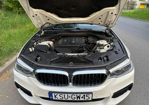BMW Seria 5 cena 120900 przebieg: 189000, rok produkcji 2017 z Kraków małe 781
